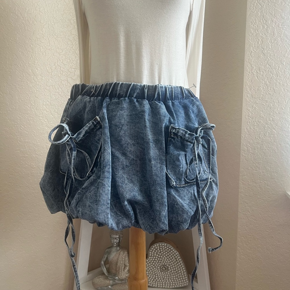 Stylish Blue Denim Women's Bubble Mini Skirt